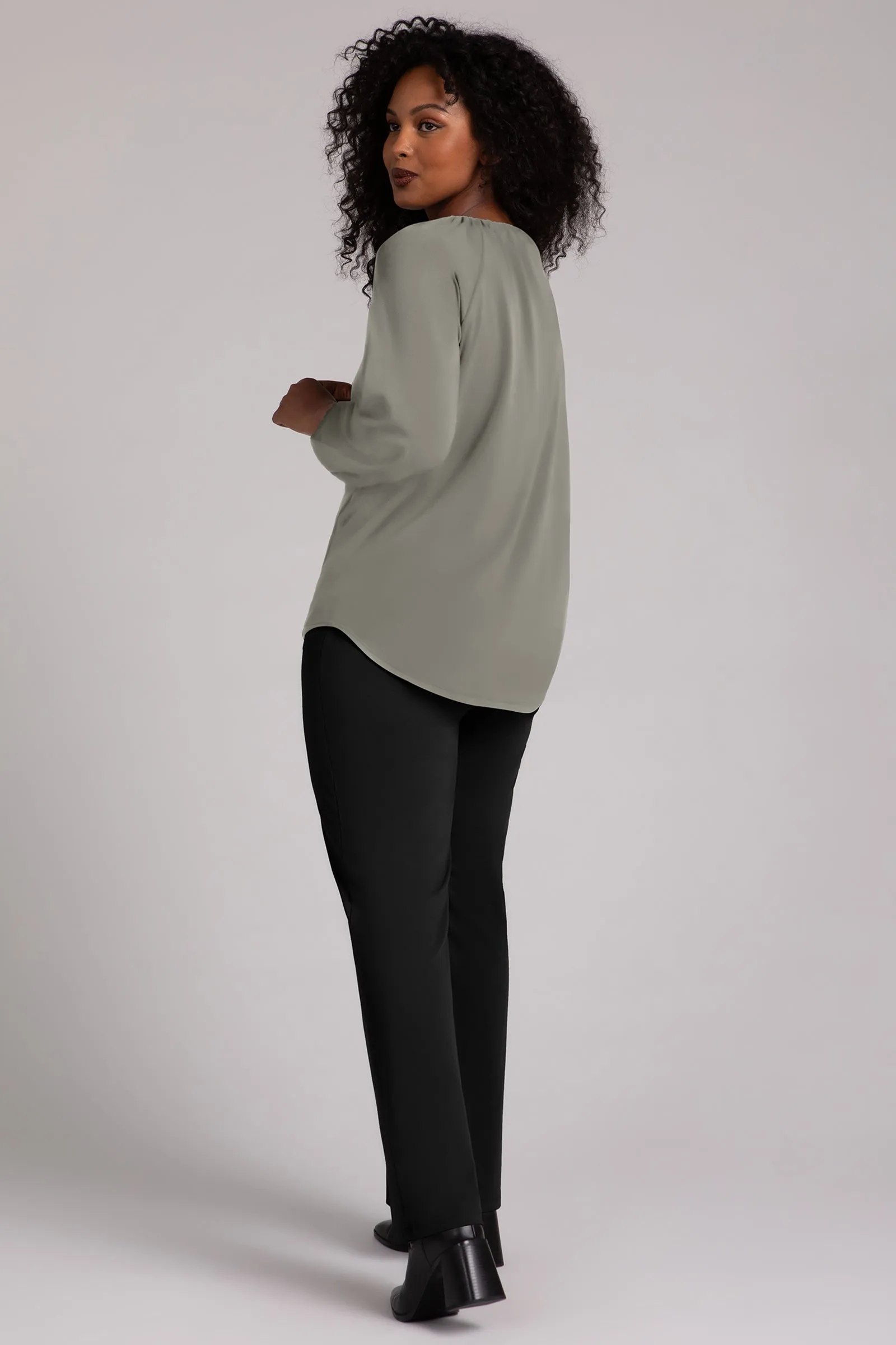 Fleece Back Jersey Move Pullover with Elastic Cuff | Taupe